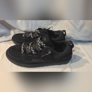 UGG Minimel Shoes Black 1177035-BLK Mens Size 10 NWOB
